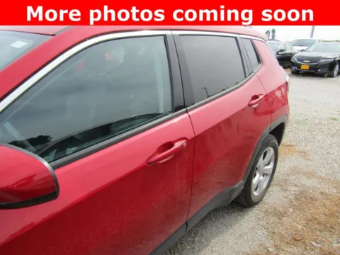 Photos of 2018 Jeep Compass Latitude for sale in Bethany, MO at Pettijohn Auto Center