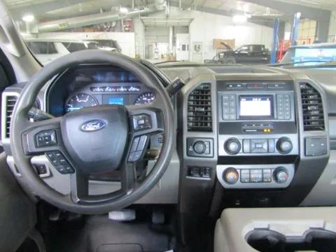 More photos of 2020 Ford F-350SD XL at Pettijohn Auto Center, MO