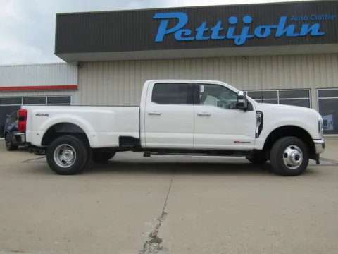 Photos of 2026 Ford F-350SD Lariat for sale in Bethany, MO at Pettijohn Auto Center