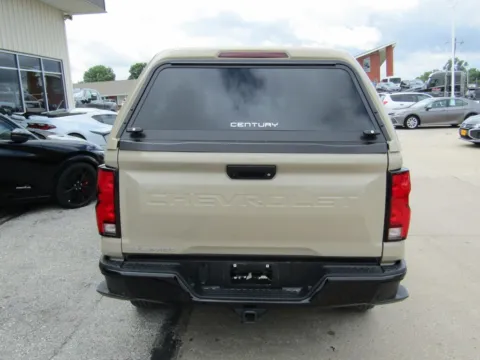 More photos of 2023 Chevrolet Colorado Z71 at Pettijohn Auto Center, MO