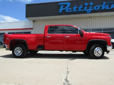 Photos of 2024 Chevrolet Silverado 3500HD LTZ for sale in Bethany, MO at Pettijohn Auto Center