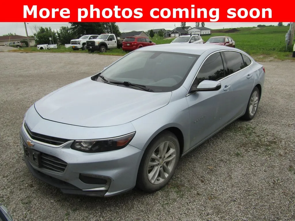 Used 2018 Chevrolet Malibu 1LT with VIN 1G1ZD5ST1JF241959 for sale in Kansas City