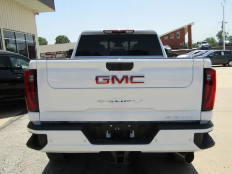 More photos of 2026 GMC Sierra 2500HD Denali at Pettijohn Auto Center, MO