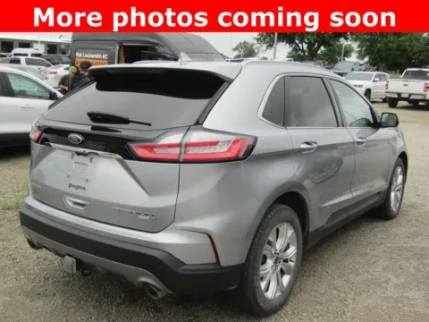 More photos of 2020 Ford Edge Titanium at Pettijohn Auto Center, MO