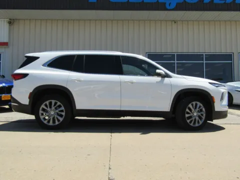 Photos of 2025 Buick Enclave Preferred for sale in Bethany, MO at Pettijohn Auto Center