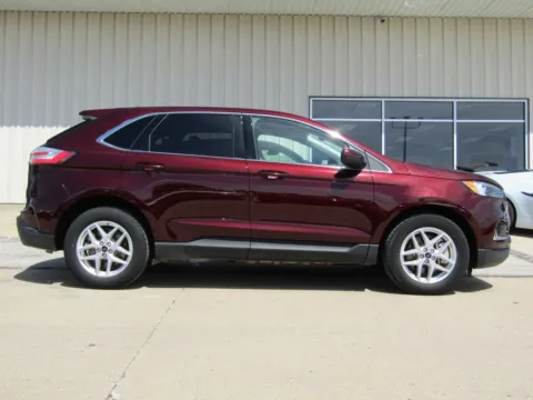 Photos of 2023 Ford Edge SEL for sale in Bethany, MO at Pettijohn Auto Center