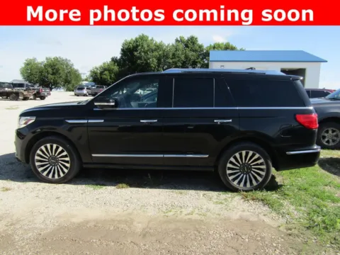 Photos of 2019 Lincoln Navigator Reserve for sale in Bethany, MO at Pettijohn Auto Center