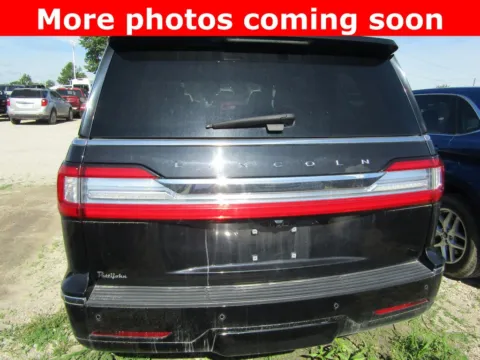 More photos of 2019 Lincoln Navigator Reserve at Pettijohn Auto Center, MO