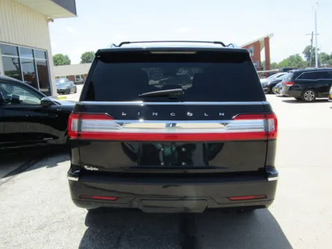 More photos of 2019 Lincoln Navigator Reserve at Pettijohn Auto Center, MO