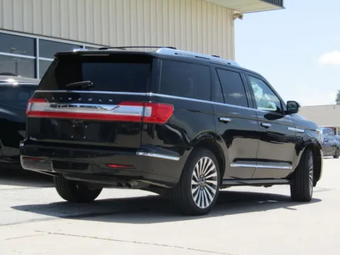 Another view of 2019 Lincoln Navigator Reserve for sale in Bethany, MO at Pettijohn Auto Center