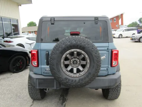 More photos of 2022 Ford Bronco at Pettijohn Auto Center, MO