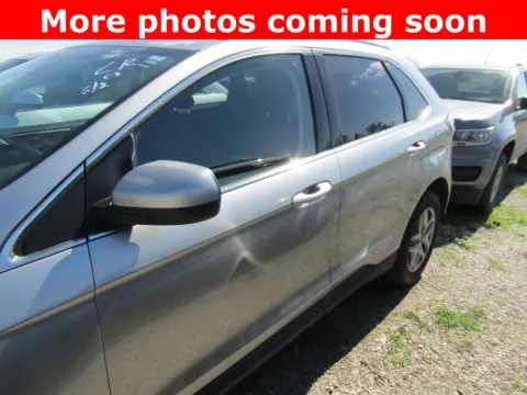 Photos of 2023 Ford Edge SEL for sale in Bethany, MO at Pettijohn Auto Center