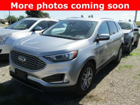 Silver 2023 Ford Edge SEL for sale in Bethany, MO