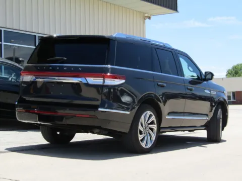 Another view of 2023 Lincoln Navigator Reserve for sale in Bethany, MO at Pettijohn Auto Center