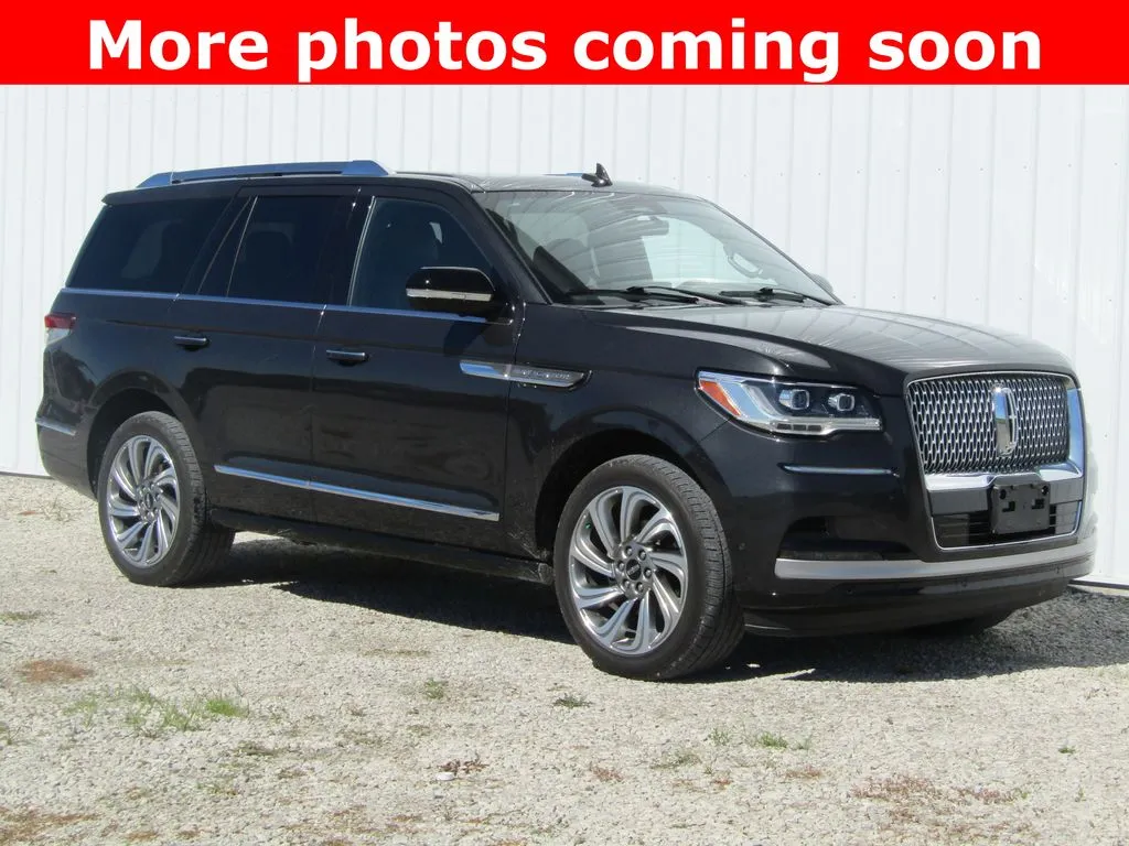Gray 2023 Lincoln Navigator Reserve for sale in Bethany, MO