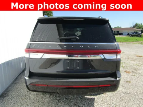 More photos of 2023 Lincoln Navigator Reserve at Pettijohn Auto Center, MO