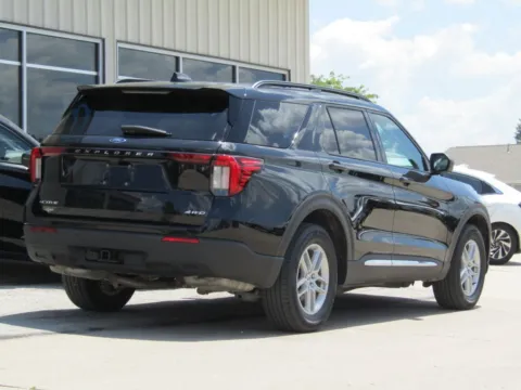 Another view of 2025 Ford Explorer Active for sale in Bethany, MO at Pettijohn Auto Center