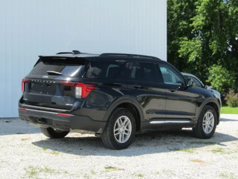 Another view of 2025 Ford Explorer Active for sale in Bethany, MO at Pettijohn Auto Center