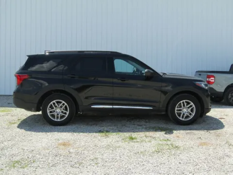 Photos of 2025 Ford Explorer Active for sale in Bethany, MO at Pettijohn Auto Center
