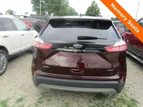 More photos of 2023 Ford Edge SEL at Pettijohn Auto Center, MO