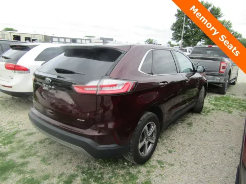 More photos of 2023 Ford Edge SEL at Pettijohn Auto Center, MO