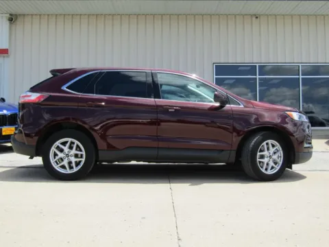 Photos of 2024 Ford Edge SEL for sale in Bethany, MO at Pettijohn Auto Center