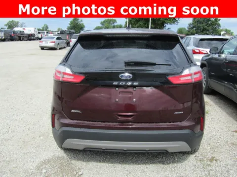 More photos of 2024 Ford Edge SEL at Pettijohn Auto Center, MO