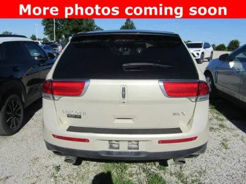 More photos of 2014 Lincoln MKX at Pettijohn Auto Center, MO