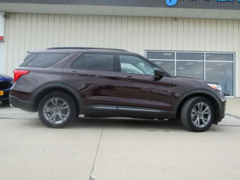 Photos of 2023 Ford Explorer XLT for sale in Bethany, MO at Pettijohn Auto Center