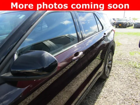 Photos of 2023 Ford Explorer XLT for sale in Bethany, MO at Pettijohn Auto Center