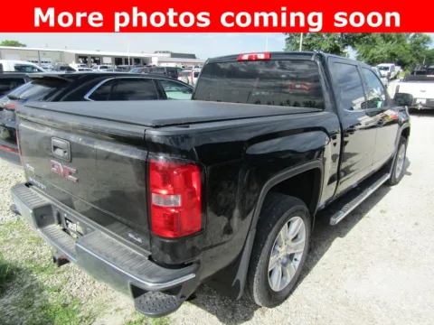 More photos of 2015 GMC Sierra 1500 SLE at Pettijohn Auto Center, MO