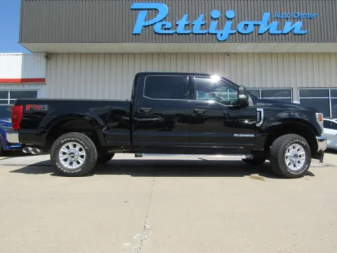 Photos of 2022 Ford F-250SD XLT for sale in Bethany, MO at Pettijohn Auto Center