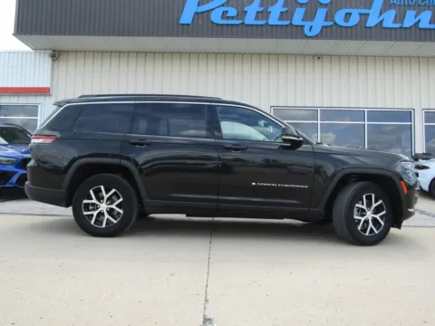 Photos of 2024 Jeep Grand Cherokee L Limited for sale in Bethany, MO at Pettijohn Auto Center
