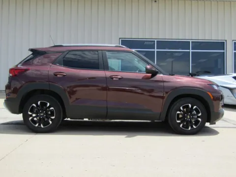 Photos of 2023 Chevrolet TrailBlazer LT for sale in Bethany, MO at Pettijohn Auto Center