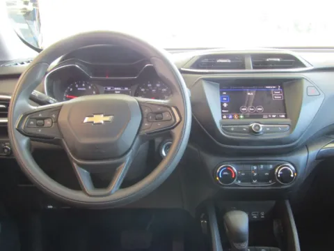 More photos of 2023 Chevrolet TrailBlazer LT at Pettijohn Auto Center, MO