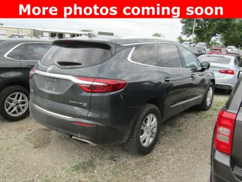 More photos of 2019 Buick Enclave Essence at Pettijohn Auto Center, MO