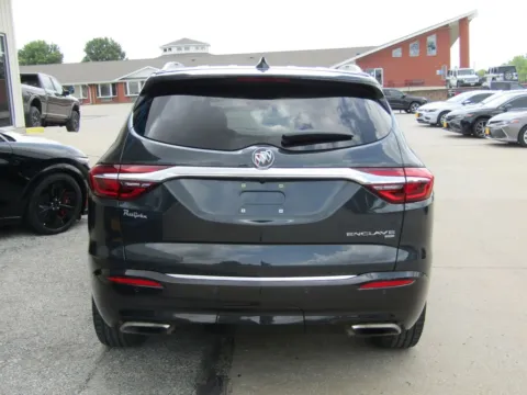 More photos of 2019 Buick Enclave Essence at Pettijohn Auto Center, MO