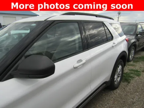 Photos of 2023 Ford Explorer XLT for sale in Bethany, MO at Pettijohn Auto Center