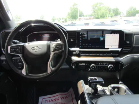 More photos of 2024 Chevrolet Silverado 1500 LT Trail Boss at Pettijohn Auto Center, MO