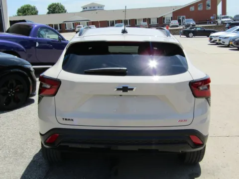 More photos of 2026 Chevrolet Trax 2RS at Pettijohn Auto Center, MO
