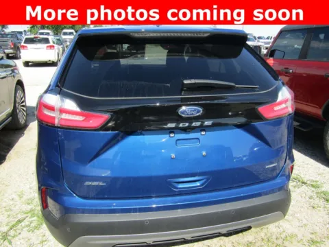 More photos of 2023 Ford Edge SEL at Pettijohn Auto Center, MO