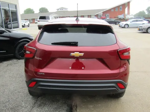 More photos of 2024 Chevrolet Trax LS at Pettijohn Auto Center, MO