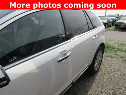 Photos of 2012 Lincoln MKX for sale in Bethany, MO at Pettijohn Auto Center