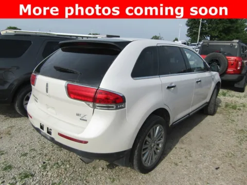 More photos of 2012 Lincoln MKX at Pettijohn Auto Center, MO