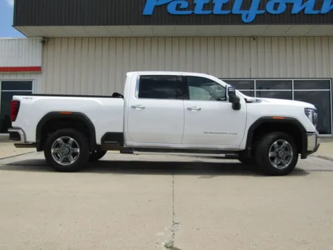 Photos of 2025 GMC Sierra 2500HD SLT for sale in Bethany, MO at Pettijohn Auto Center