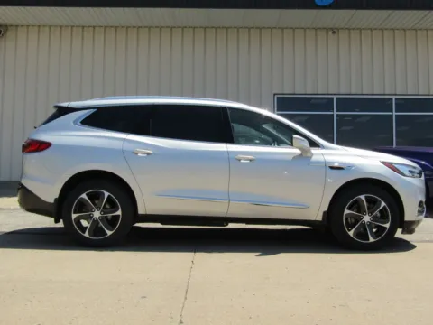 Photos of 2021 Buick Enclave Essence for sale in Bethany, MO at Pettijohn Auto Center