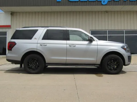 Photos of 2023 Ford Expedition Timberline for sale in Bethany, MO at Pettijohn Auto Center