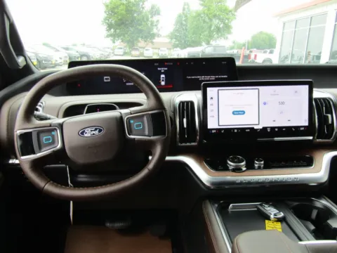 More photos of 2027 Ford Expedition King Ranch at Pettijohn Auto Center, MO
