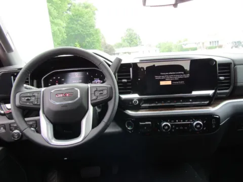 More photos of 2026 GMC Sierra 1500 SLE at Pettijohn Auto Center, MO