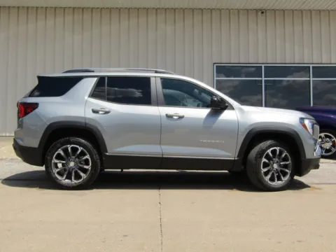 Photos of 2026 GMC Terrain Elevation for sale in Bethany, MO at Pettijohn Auto Center